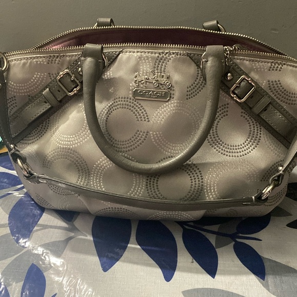 Classic vintage coach with tags - Picture 1 of 6